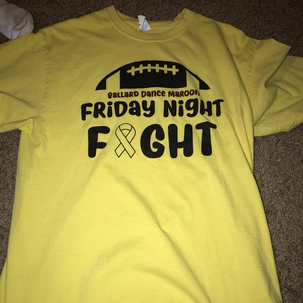 yellow tshirt